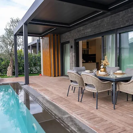 With Private Swimming Pool In 别墅 博德鲁姆