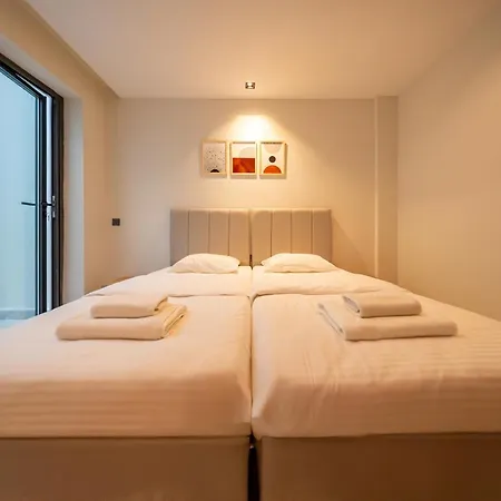 With Private Swimming Pool In 博德鲁姆