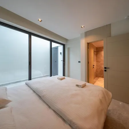 فيلة With Private Swimming Pool In