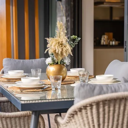 Villa With Private Swimming Pool In *