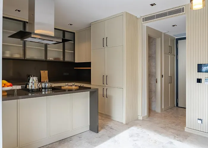 Villa Foa Collection